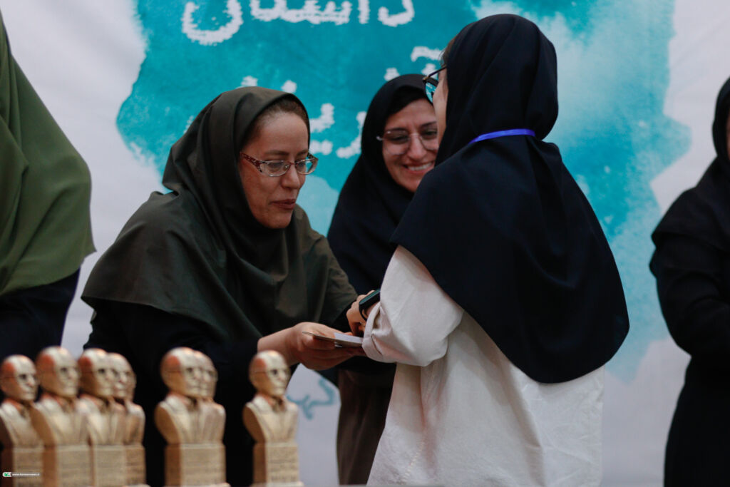 دفتر سومین جشنواره داستان آفرینش کانون بسته شد