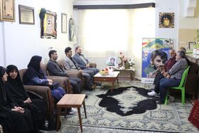دیدار کارکنان کانون پرورش فکری مازندران با  خانواده شهید مدافع حرم سعید کمالی