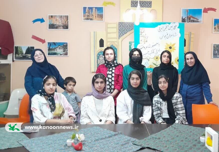 برگزاری سیامین نشست انجمن شاعران نوجوان آینههای ناگهان کانون گتوند