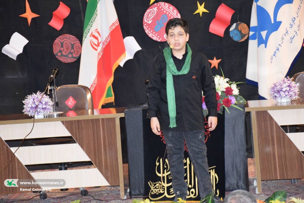 مدیرعامل با مربیان و کارکنان کانون لرستان دیدار و گفتوگو کرد