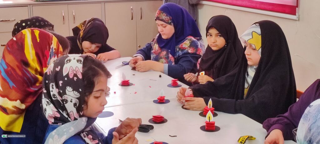 هدیه نوجوانان کانون قم به زائران کودک اربعین