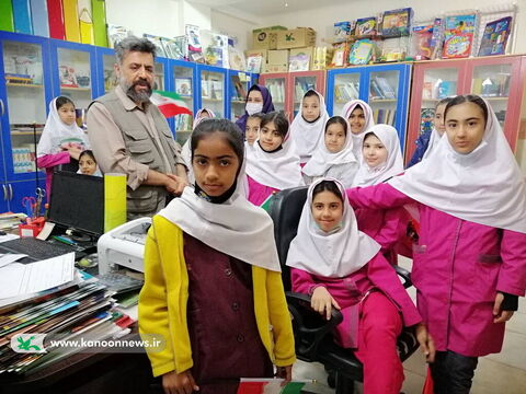 تابستان در کتابخانه سیارروستایی تنگستان کانون پرورش فکری کودکان و نوجوانان استان بوشهر