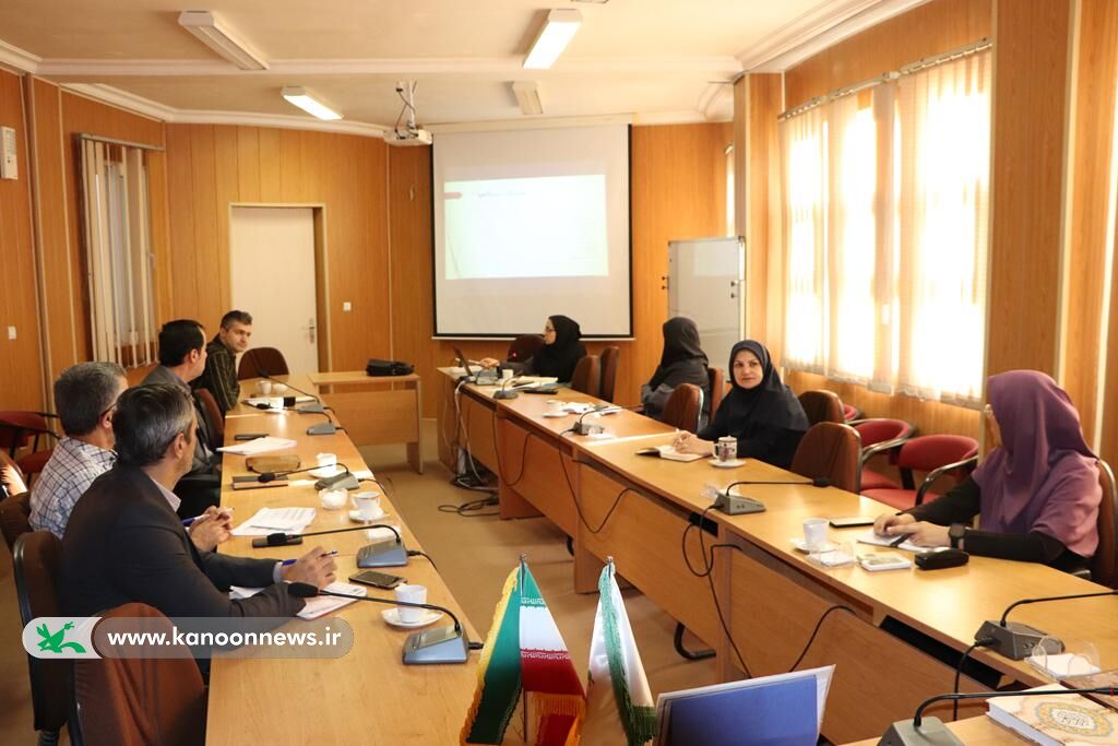 بررسی شیوهنامه «بیست و پنجمین جشنواره بینالمللی قصهگویی»