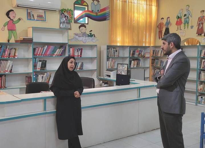 مدیر کل کانون فارس از مراکز فراشبند، فیروزآباد و قیروکارزین بازدید کرد