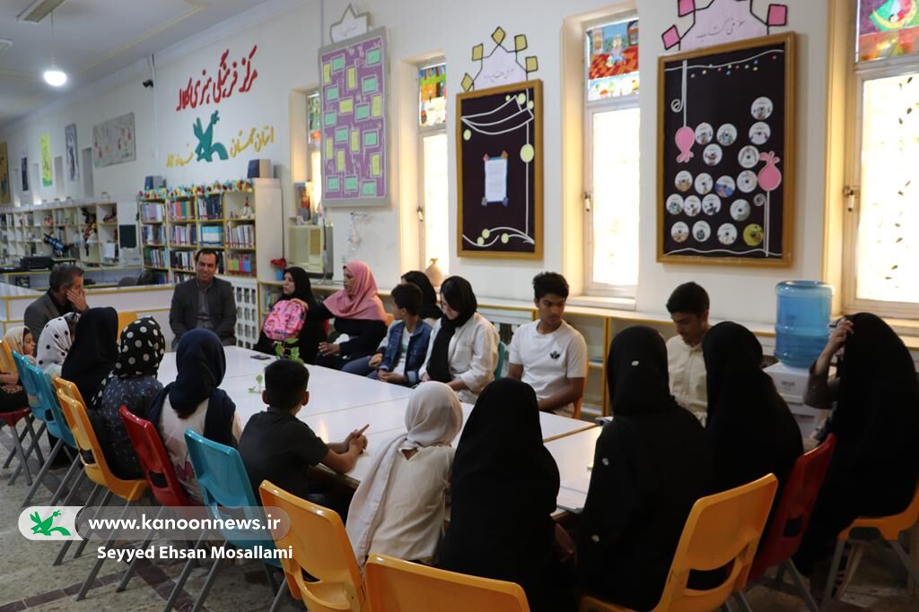 اهدای یک دستگاه ویلچر توسط «کلر ژوبرت» به عضو کانون کلاله