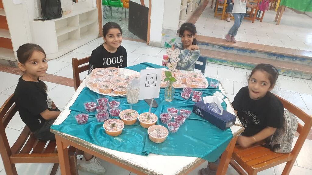 بازارچه خیریه با عنوان لبخند در کانون شماره یک ساری برگزار شد