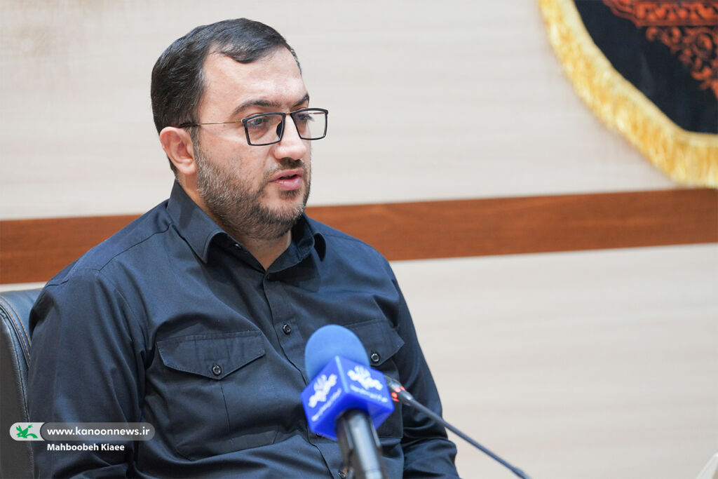 نشست اربعین پیام کانون انتقال دوستی و وحدتبخشی میان کودکان ایران و ملل مختلف است/ فیلم «مسیر عشق» هدیه کانون به کودکان و نوجوانان