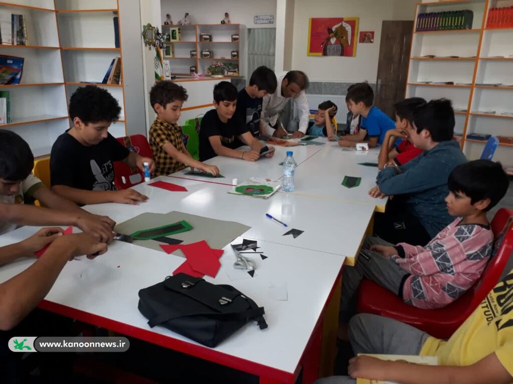 دست سازه های عاشورایی هدیه کودکان لرستانی به زائران امام حسین(ع)