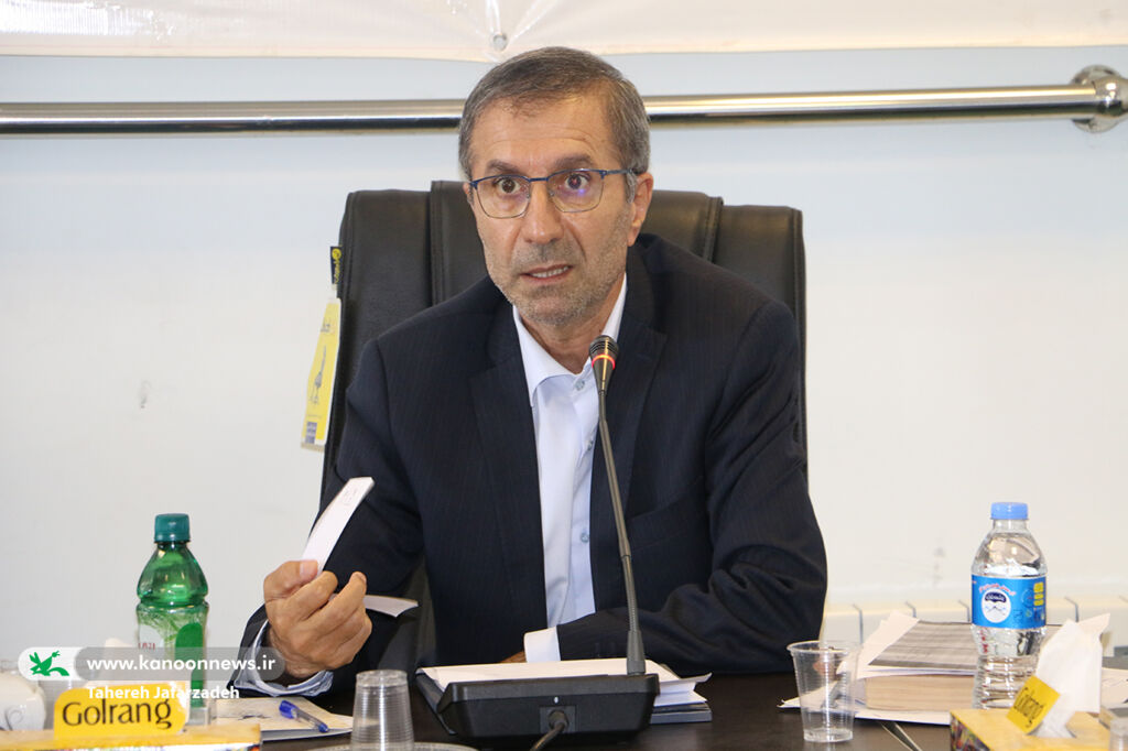 گردهمآیی مسئولان مراکز و بزرگداشت روز کارمند در کانون سمنان