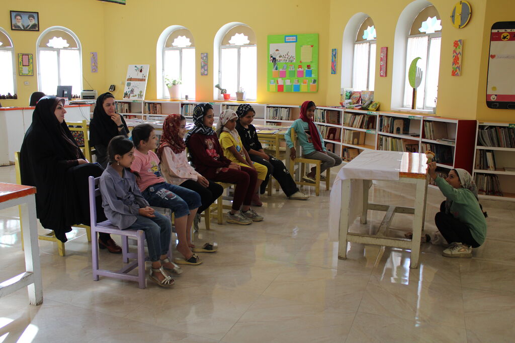  تشکیل اولین «اتاق کانون» استان همدان در دبستان شهید زنگنه جوکار 