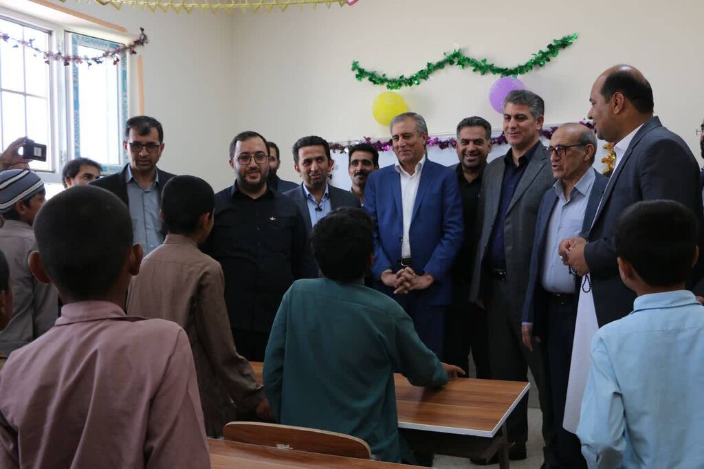 افتتاح مدرسه شش کلاسه در شهر مرزی میرجاوه سیستان و بلوچستان