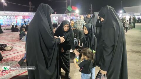 خدمت‌رسانی سفیران فرهنگی کانون خوزستان به میهمانان کوچک امام حسین(ع) در پایانه مرزی شلمچه
