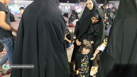 خدمت‌رسانی سفیران فرهنگی کانون خوزستان به میهمانان کوچک امام حسین(ع) در پایانه مرزی شلمچه