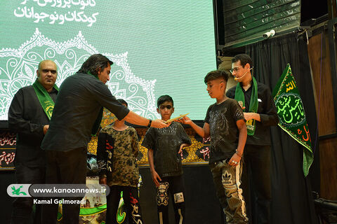 اجرای نمایش بچه‌های محرم در پایانه مرزی مهران
