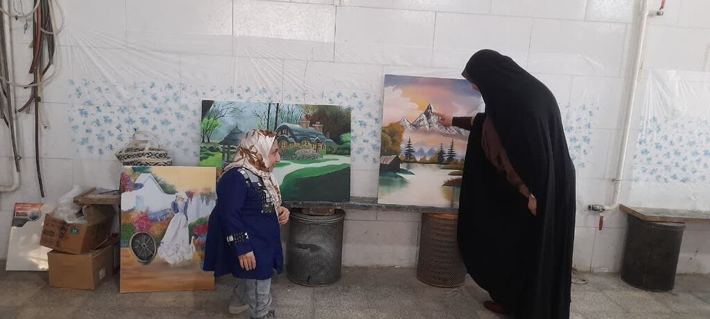 معرفی فرش ازندریان به کودکان و نوجوانان مورد توجه کانون باشد