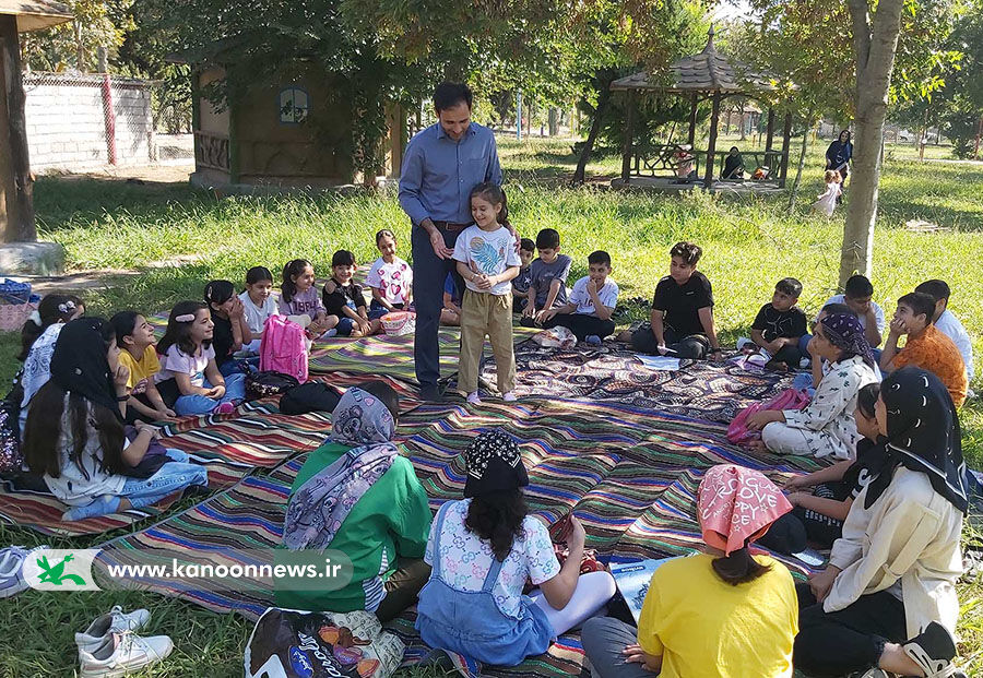 اعضای فعال مرکز شماره یک کانون پارسآباد از باغ پرندگان دیدن کردند