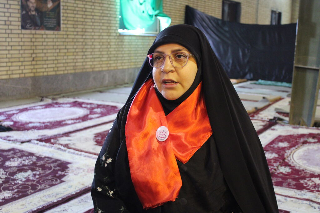 موکب قاسم بنالحسن، موکبی با خادمان نوجوان