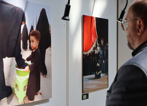 نمایشگاه عکس اربعین در نگارخانه مرکز آفرینش ها (7).JPG