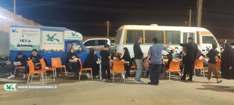 حضور کتابخانه سیار کانون خوزستان در پایانه مرزی چذابه