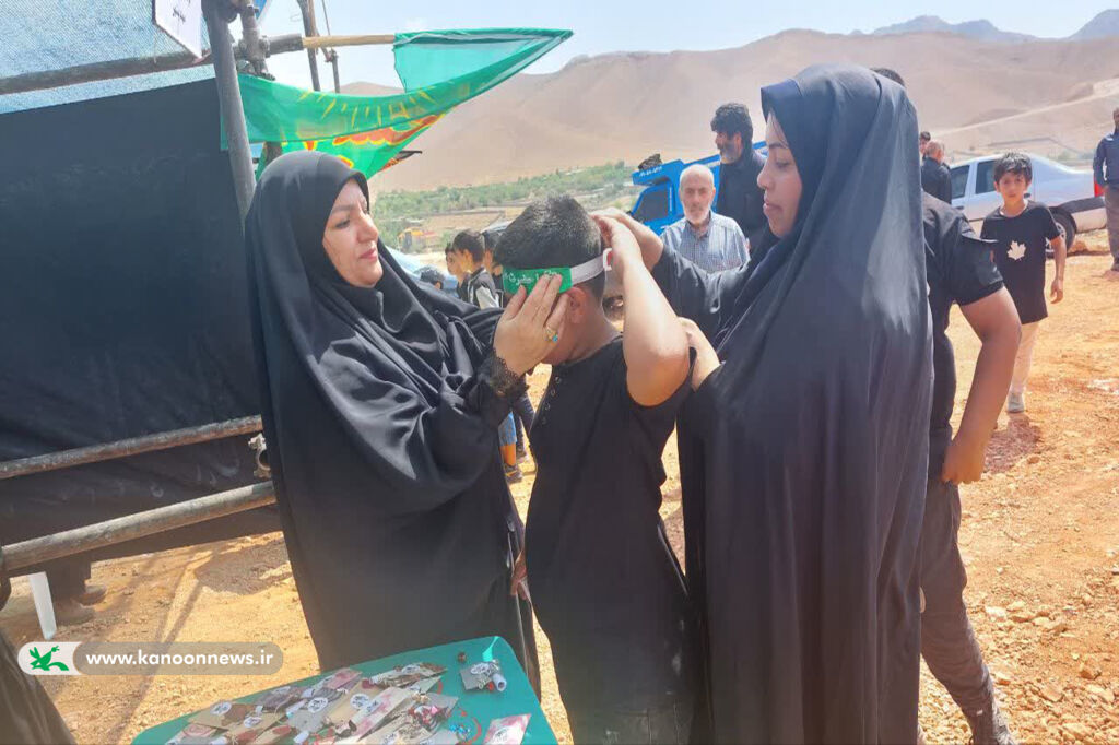 استقبال میهمانان کوچک امام حسین(ع) از موکب مربیان کانون مهدیشهر