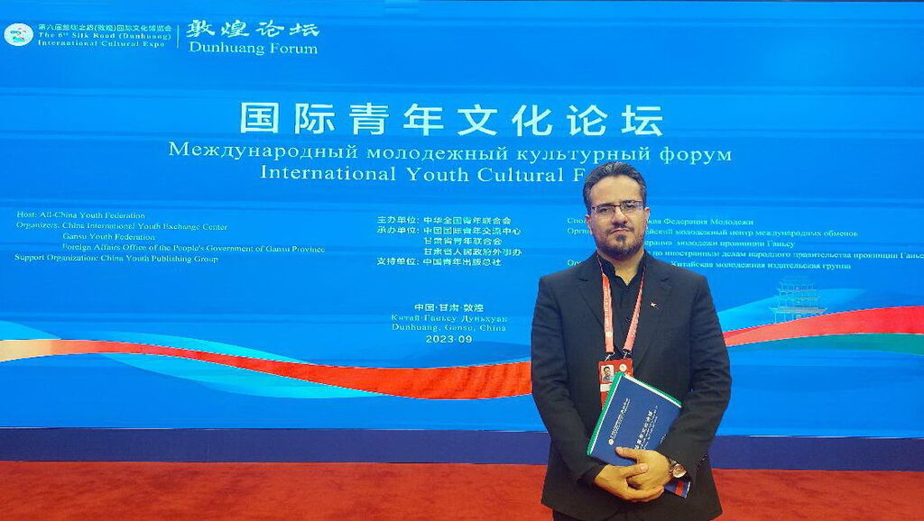 مسجد، آموزش و پرورش و خانواده مثلث تربیت صحیح را شکل میدهند