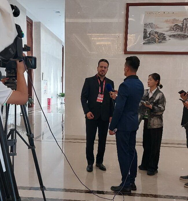 مسجد، آموزش و پرورش و خانواده مثلث تربیت صحیح را شکل میدهند