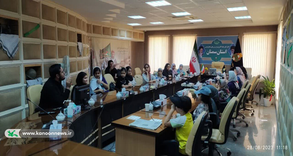 بازدید اعضای کانون سمنان از پارکموزه دفاع مقدس استان