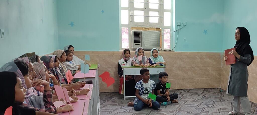 بلند خوانی کتاب تشنه لبان در مراکز کانون پرورش فکری هرمزگان