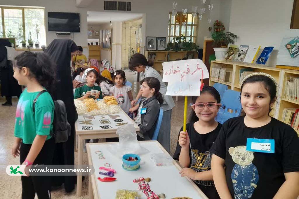 بازارچه تولیدات کودکان در کانون دامغان و شاهرود