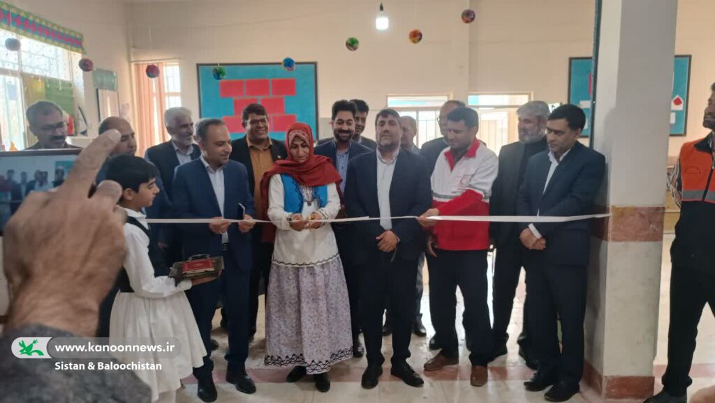 برپایی نمایشگاه آثار در مرکز فرهنگیهنری نیمروز(سیستان و بلوچستان)