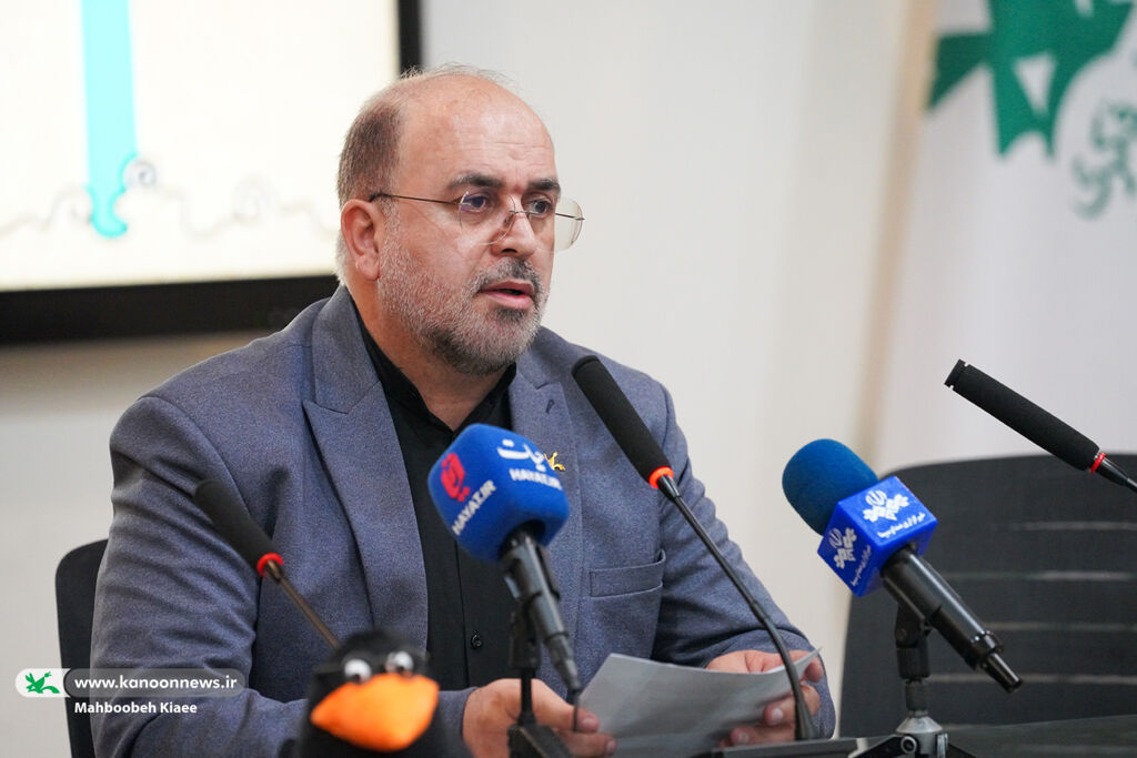 پوستر بیستوپنجمین جشنواره بینالمللی قصهگویی کانون رونمایی شد  تشریح ابعاد بیستوپنجمین جشنواره بینالمللی قصهگویی