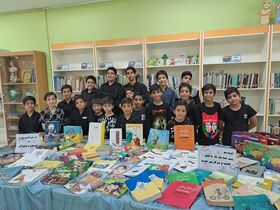 رونمایی از کتاب ها و سرگرمی های جدید به همراه اردوی دورهمی اعضا و والدین در کانون خمینی شهر