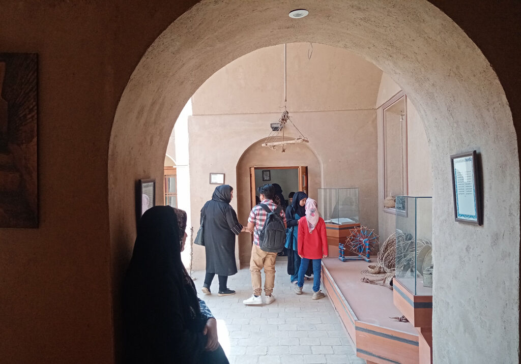 ساخت عروسکهای حصیری