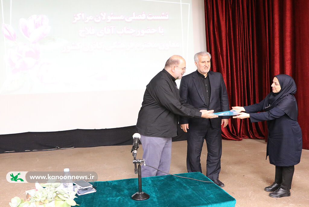 انسانسازی، مسأله اصلی تعلیم و تربیت است