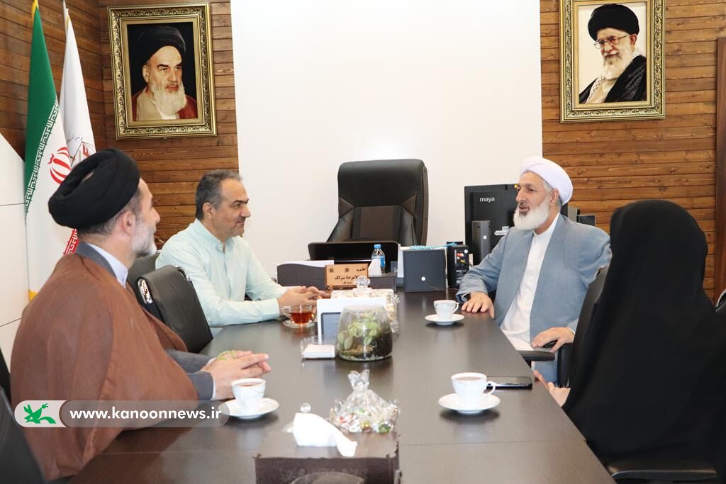 دیدار سرپرست کانون گلستان با مدیرکل امور زندانها