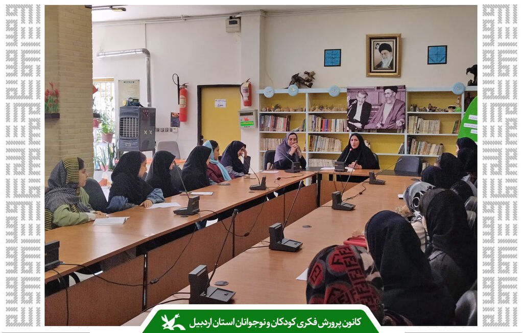 ویژهبرنامهی زیبا خوانی اشعار استاد شهریار آثار استاد شهریار بازتاب اعتقادات و باورهای مردمی است