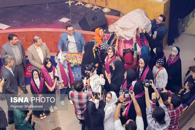 حضور سرپرست کانون استان اصفهان در آیین رونمایی از پوستر سی و پنجمین جشنواره بین المللی فیلم های کودکان و نوجوانان