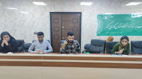 عصر شعر و داستان «چشمه ی مهتاب» در کانون هرمزگان برگزار شد