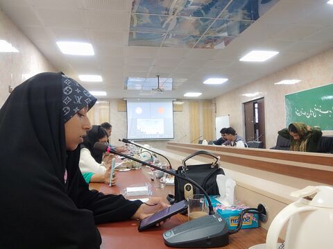 عصر شعر و داستان «چشمه ی مهتاب» در کانون هرمزگان برگزار شد