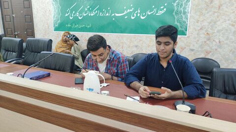 عصر شعر و داستان «چشمه ی مهتاب» در کانون هرمزگان برگزار شد