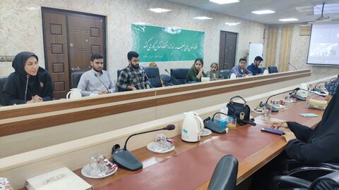 عصر شعر و داستان «چشمه ی مهتاب» در کانون هرمزگان برگزار شد