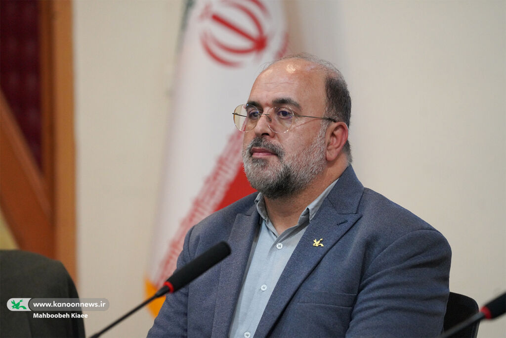 فلاح: حضور پررنگ پیشکسوتان ادب در کنار نوجوانان بیشتر شود/ یوسفزاده: در بخش مالی نیز نگاهمان فرهنگی است