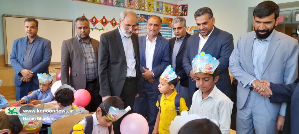 جشن شکوفهها با حضور مسئولان استانی در زاهدان برگزار شد