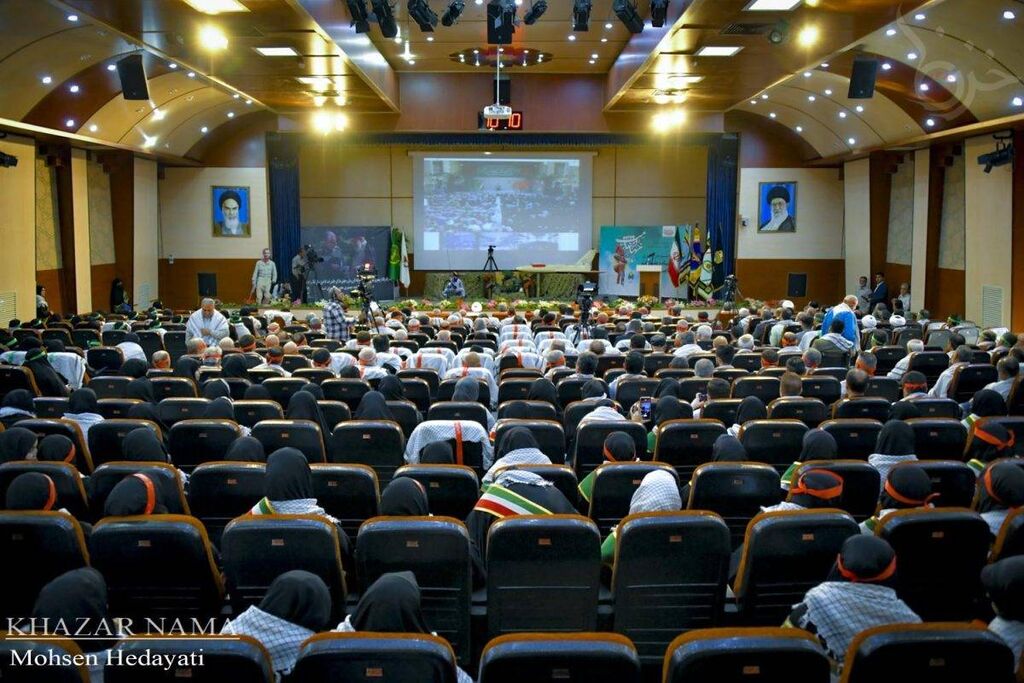 از مژده پاکسرشت کارشناس کانون مازندران به عنوان پیشکسوت عرصه دفاع مقدس تقدیر شد