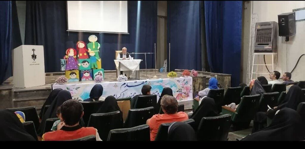 وجه تمایز نمایشگاه «نوشت البرز»، استفاده از ظرفیت نوجوانان و ایجاد فرصت تجربه کارآفرینی برای آنان