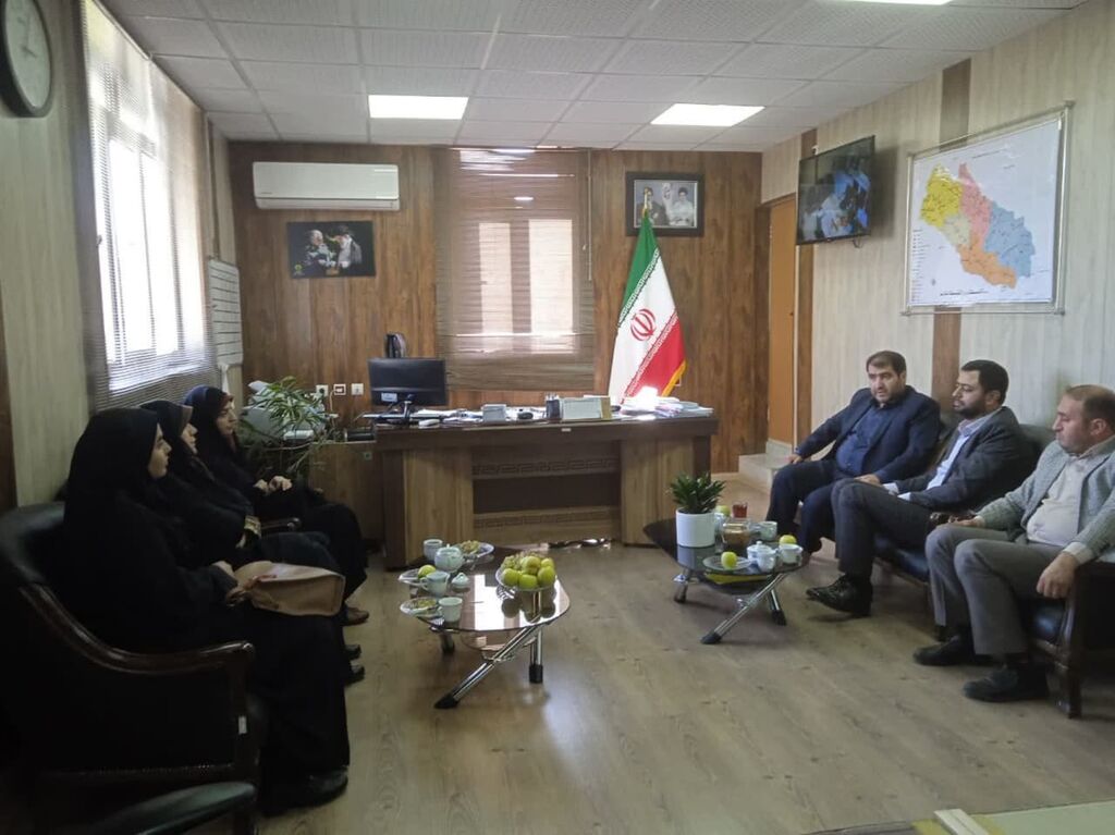 دیدار مدیرکل کانون استان قزوین با فرماندار شهرستان آوج