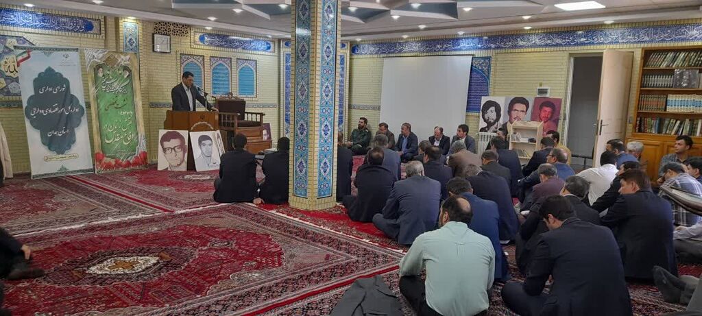 دفاع مقدس برای کودک و نوجوان تببین شود