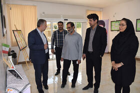 بازدید مسئولین استان از نمایشگاه دفاع مقدس کانون لرستان به روایت تصویر
