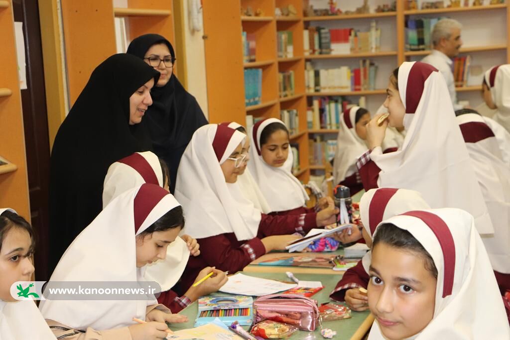 خاطرهگویی رزمندهی دفاع مقدس و کارگاه نقاشی در کانون گنبدکاووس