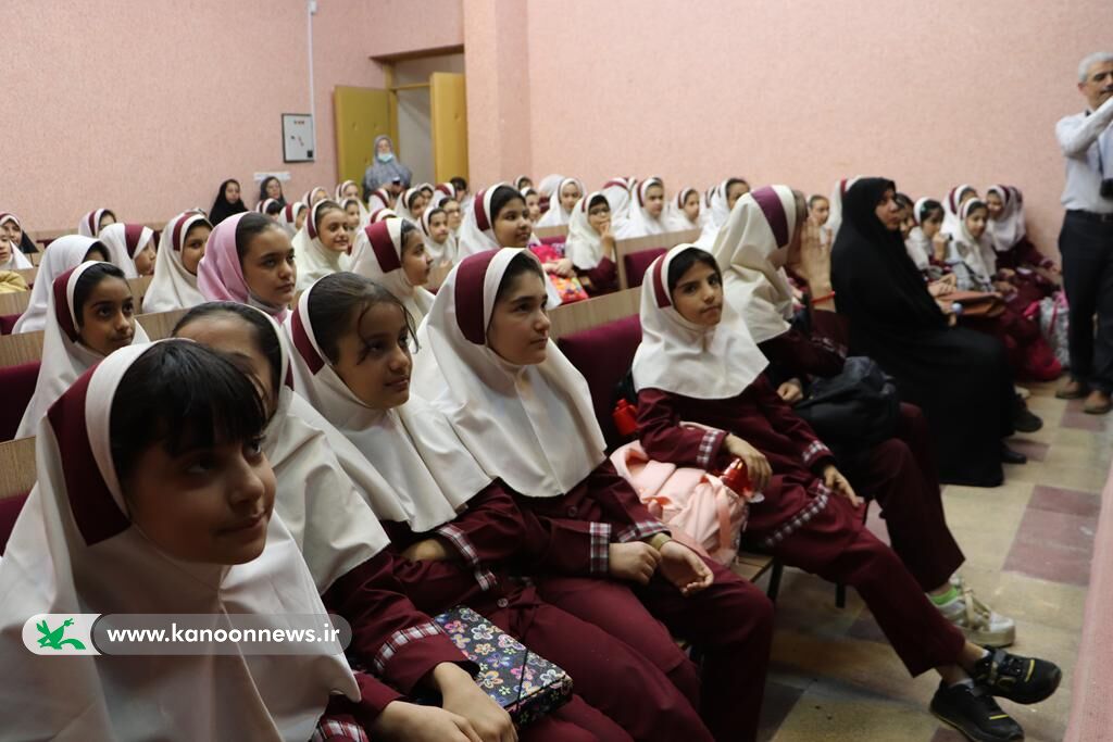 خاطرهگویی رزمندهی دفاع مقدس و کارگاه نقاشی در کانون گنبدکاووس